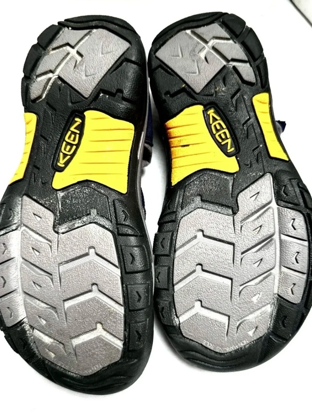 Keen Newport Sandals Youth Size 3 Blue Gray Waterproof Shoes Hiking Outdoor